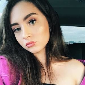 Meet your Posher, Arielle